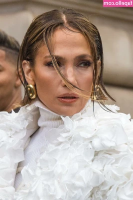 Jennifer Lopez [ jennifer-lopez ] - Life update - I will be posting alot more  as some may know my