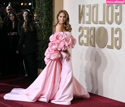 Jennifer Lopez [ jennifer-lopez ] - Is it big enough for you
