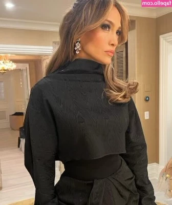 Jennifer Lopez [ jennifer-lopez ] - Date night is my Favorite night Mmmmm HaHa got some in my mouth