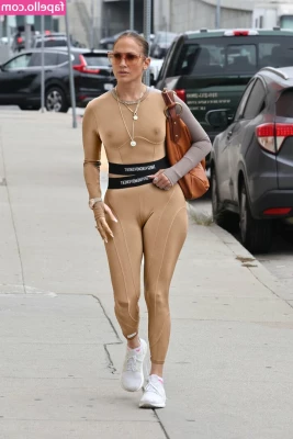 Jennifer Lopez [ jennifer-lopez ] - I will serve you for the rest of my life 😊