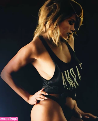 Jennifer Lopez [ jennifer-lopez ] - Imagine waking up to me like this every morning 🤤 part 1