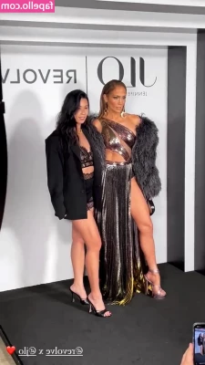 Jennifer Lopez [ jennifer-lopez ] - Cabalgando rico 1a parte