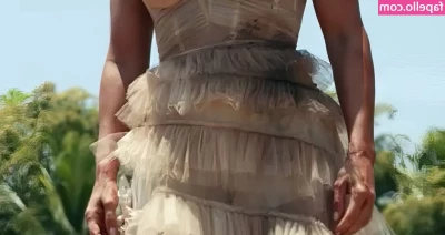 Jennifer Lopez [ jennifer-lopez ] - Love a bit of latex