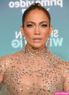 Jennifer Lopez [ jennifer-lopez ] - Mondays suck  Hope this makes it better