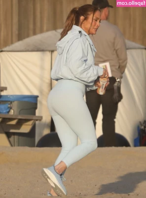 Jennifer Lopez [ jennifer-lopez ] - I miss being this tan. Just found some old vacation actual photos.