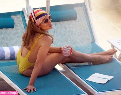 Jennifer Lopez [ jennifer-lopez ] - Keep up with my adventures better here    cassiebenderfit