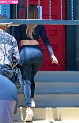 Jennifer Lopez [ jennifer-lopez ] - It s my first fuck video    It s on my security cam so not the best