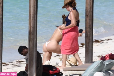 Jennifer Lopez [ jennifer-lopez ] - I love spreading my ass and making videos for you