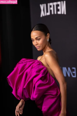 Zoe Saldana [ zoe-saldana ] - Get up! It's time to play 😏😈