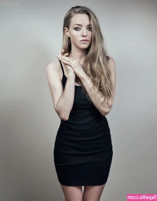 Amanda Seyfried [ amanda-seyfried-1 ] - How much would you pay to see me with no panties….. tell me 😈