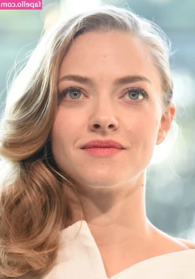 Amanda Seyfried [ amanda-seyfried-1 ] - rowanafaye and me