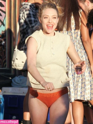 Amanda Seyfried [ amanda-seyfried-1 ] - Did you like last nights muscle isolation practice? Today is giving