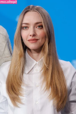 Amanda Seyfried [ amanda-seyfried-1 ] - Sunny days
