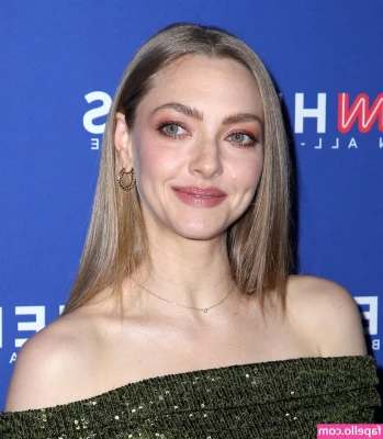 Amanda Seyfried [ amanda-seyfried-1 ] - Let me tease that for you! 🤭
