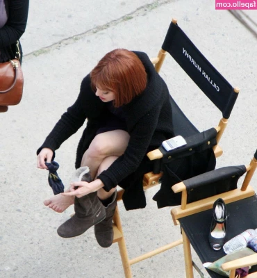 Amanda Seyfried [ amanda-seyfried-1 ] - Oh dear I think my bum has got a hole in it  how did that happen lol