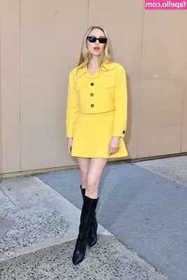 Amanda Seyfried [ amanda-seyfried-1 ] - 📸 I hope this brightens up your day! Happy Tuesdayyy 😘