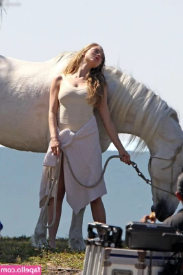 Amanda Seyfried [ amanda-seyfried-1 ] - should have a little bit of time free to go live tonight if anyone is