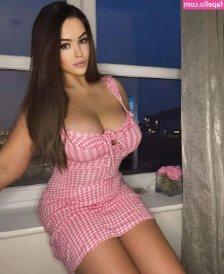 Simone Goodall [ simone-goodall ] - going live in the shower  3 come join