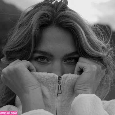 Anastasia Veretnova [ anastasia-veretnova ] - Who s gunna make me their slave today