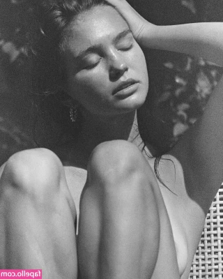 Anastasia Veretnova [ anastasia-veretnova ] - I want you to be desperate, blue balled and aching for me.