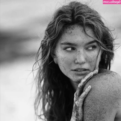 Anastasia Veretnova [ anastasia-veretnova ] - Freshly out the shower babes