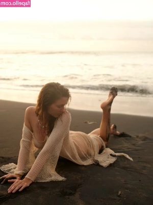 Anastasia Veretnova [ anastasia-veretnova ] - I m loving the weather here in México   I don t want to go back