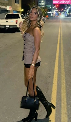 Lauryn Whitney [ lauryn-whitney ] - Meow🖤