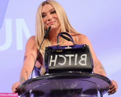 KeshaRose - My first time getting down and dirty in a sauna  Swipe to see how the