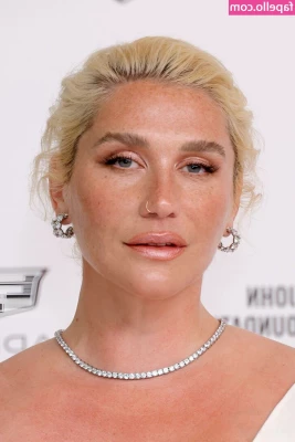 KeshaRose - NEW SCENE RELEASE  Enjoy this 50  minute long scene with 