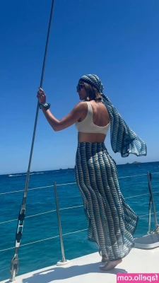 Frankie Bridge [ frankie-bridge ] - Away on Business  I ve Been Cheating on You NEW CLIP   Hey babe  I m