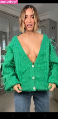 Frankie Bridge [ frankie-bridge ] - Was horny at my break at school so the homie pulled up and I sucked