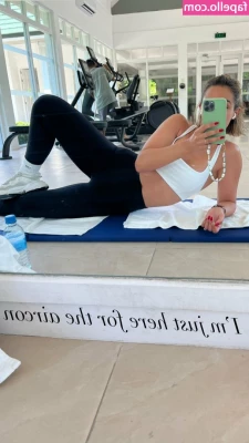 Frankie Bridge [ frankie-bridge ] - That s right my toes need to have some loving    Are you going to