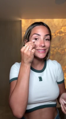 Frankie Bridge [ frankie-bridge ] - Am trying to post more videos from this shoot but it uploads but just