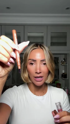 Frankie Bridge [ frankie-bridge ] - I got hurt I hurt my foot a lot  can you help me