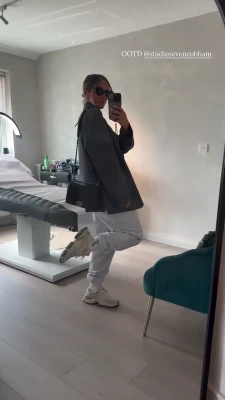 Frankie Bridge [ frankie-bridge ] - 𝗠𝗬 𝗕𝗘𝗦𝗧𝗜𝗘 @CoraBorealis 𝗜𝗦