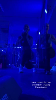 Frankie Bridge [ frankie-bridge ] - Morning! Help me wake up? o ¯◡ ' o