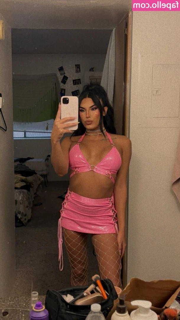 breeanastasiaruiz - Magically Delicious Monday 😋🍑
