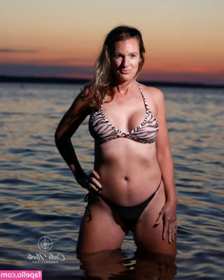island_beach_babe - @kthomasxxx