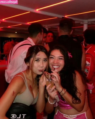 Cindy Vu [ cindy-vu ] - I love using a vibrator