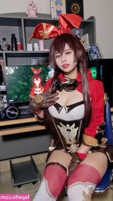tomiq2628 - Mm my boobs are so big I have to turn my phone to fit them all in a