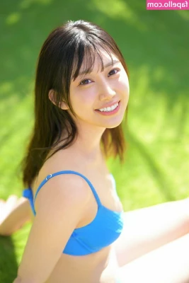 Rika Natsuzora [ rika-natsuzora ] - How many licks does it take to get to the centre of a tootsie pop