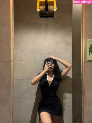 Aebie Estojero [ aebie-estojero ] - oops  im all wet