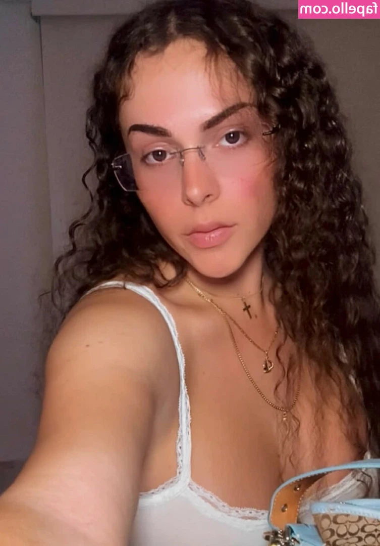 nicolejinsui - Face down... booty up🍑