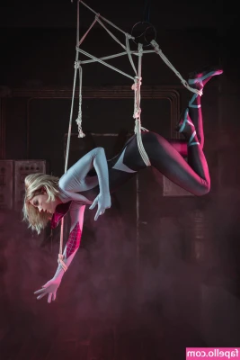 Spider-Gwen - Me in denial that my birthday is tomrw…