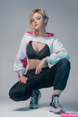 Spider-Gwen - Do you wanna see our hot video for sale ? Don't be the last one to