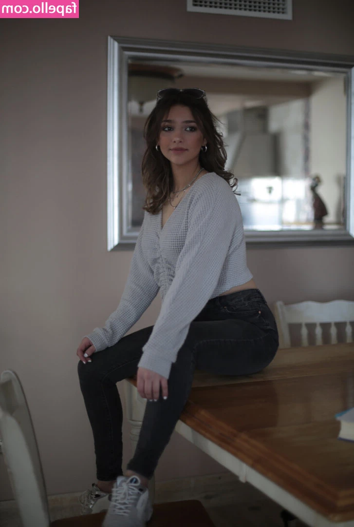 Adriana H.c Adrilonz [ adriana-h-c-adrilonz ] - Swipe to the end to watch me take them off 😈
