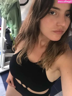 Catalina Somohano [ catalina-somohano ] - Foot Worship & He Jerks Off: The Goalkeeper's First Time