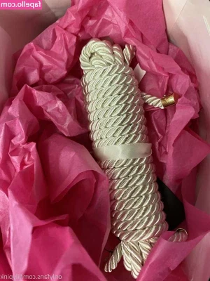 Lily [ lily-1 ] - I’m a blow up doll!