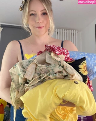 Lily [ lily-1 ] - Can you take all of me