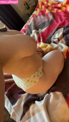 Ginger Jones [ ginger-jones ] - Daddy’s getting fat… wanna help him grow huge?